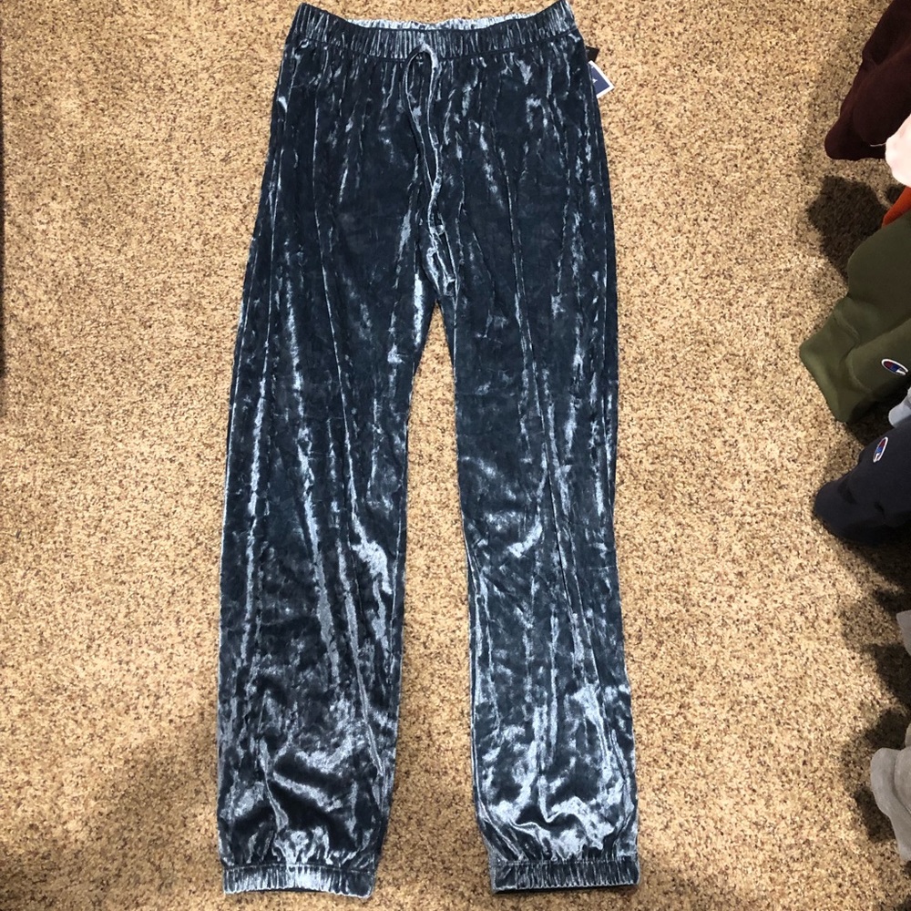 Blue velvet joggers